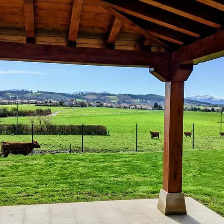 Junto A La Playa Galizano