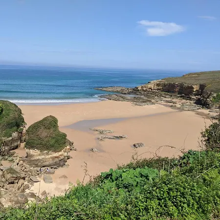 Junto A La Playa Galizano